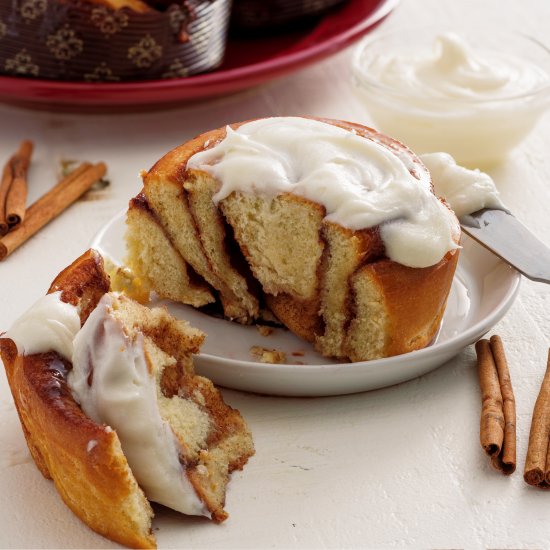 Cinnamon Rolls With Cream Cheese Icing - Click Image to Close